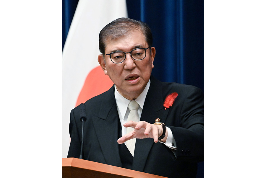 会見に臨む石破首相（日本工業経済新聞社【建設メール】より）