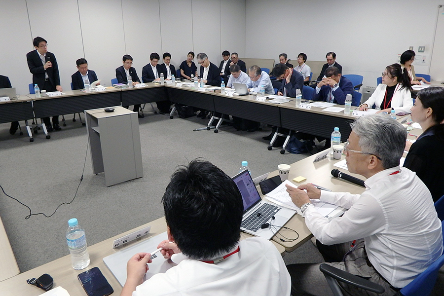 2027年度の「育成就労制度」施行に向け、外国人材の受け入れなどについて議論する有識者会議（日本工業経済新聞社【建設メール】より）